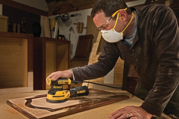 DeWALT® DWE6423K - 5