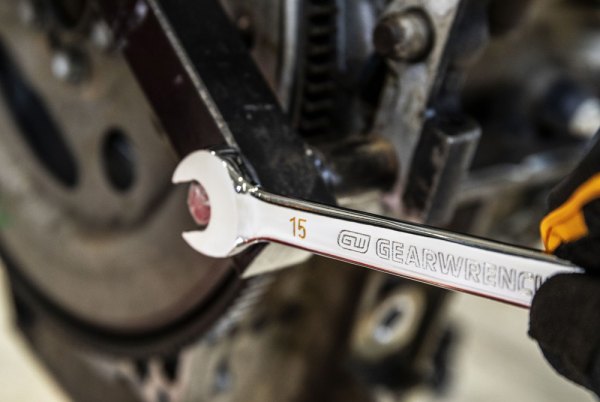 GearWrench® 86928 - 16-piece 8 to 25 mm 12-Point Straight Head 90