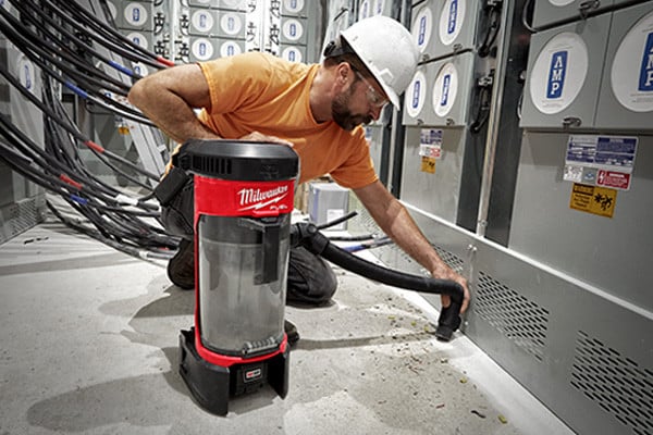 Milwaukee® 0885-20 - M18 Fuel™ 1 gal 18 V Cordless HEPA Backpack