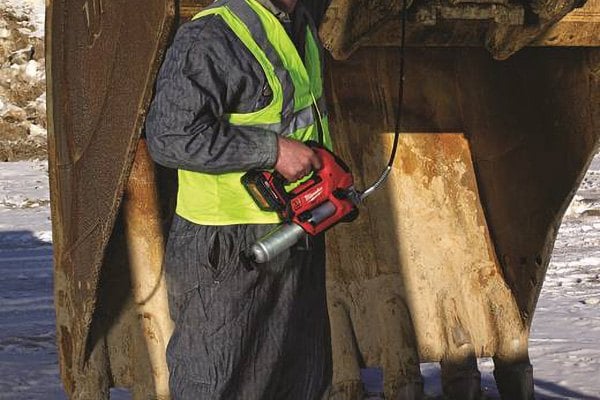 Milwaukee® 2646-21CT M18™ Cordless 18 V 10000 psi Grease Gun Kit