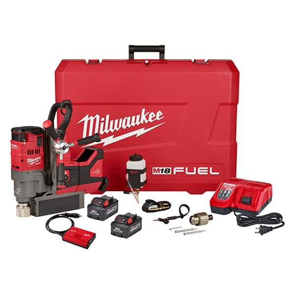 Milwaukee® - M18 FUEL™ High Demand™ 1-1/2" 18 V Cordless Lineman Magnetic Drill Kit