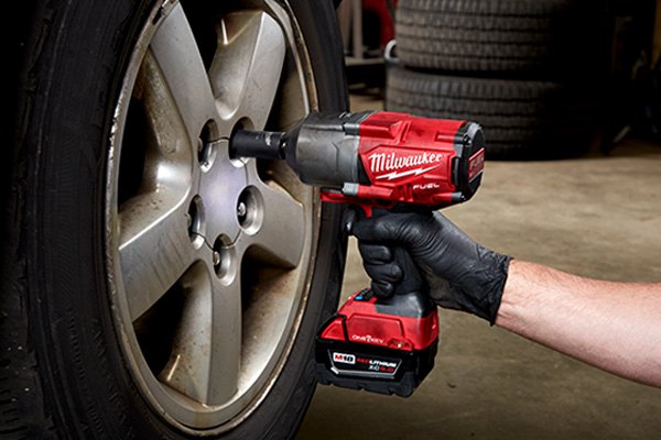 MILWAUKEE Avvitatore Per Cartongesso M18 FUEL™ Con Caricatore A Nastro - Foto 2